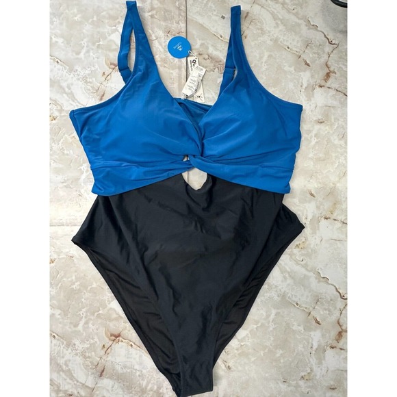 Cupshe Other - Cupshe Twist Front One Piece Adjustable Straps Swimwear Size‎ 4X